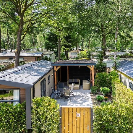 Veluwe Hoenderloo Luxury Chalet With Private Sauna And Hot Tub - Swimming Pool Tennis Court Supermarket Bowling Alley Theatre And Entertainment For Children ภายนอก รูปภาพ