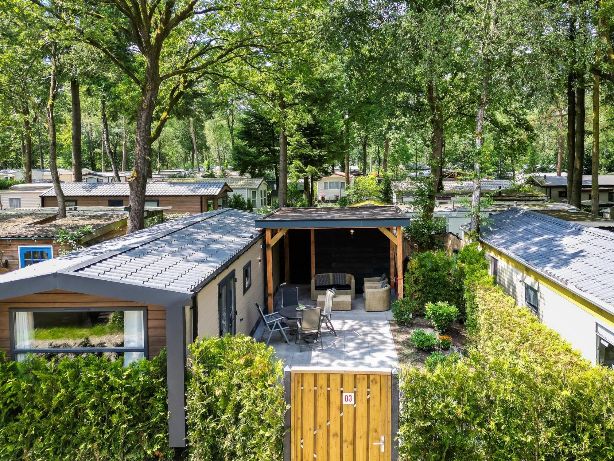 Veluwe Hoenderloo Luxury Chalet With Private Sauna And Hot Tub - Swimming Pool Tennis Court Supermarket Bowling Alley Theatre And Entertainment For Children ภายนอก รูปภาพ