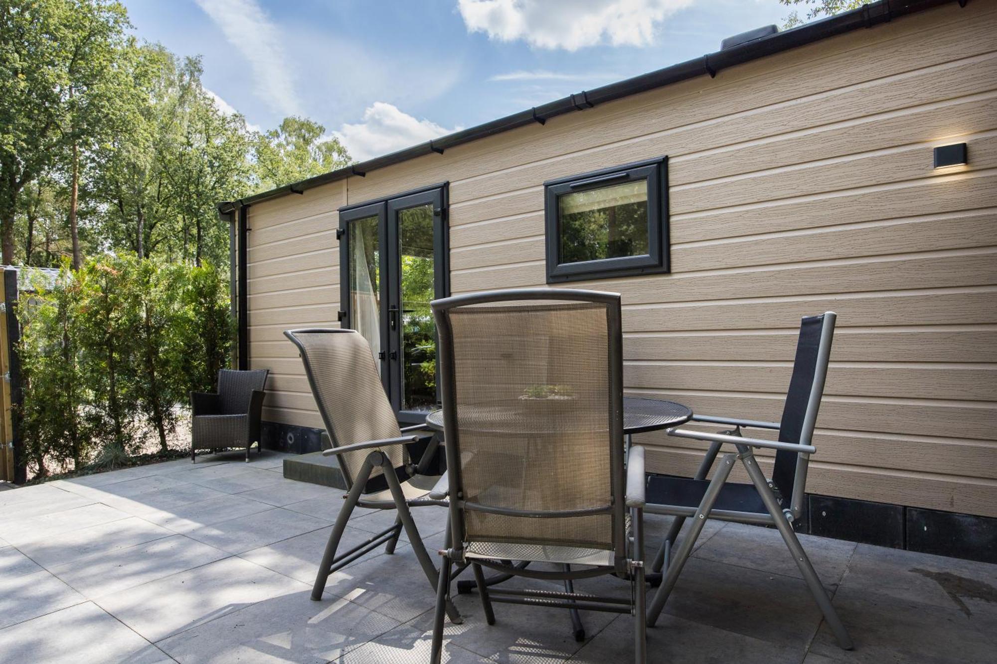 Veluwe Hoenderloo Luxury Chalet With Private Sauna And Hot Tub - Swimming Pool Tennis Court Supermarket Bowling Alley Theatre And Entertainment For Children ภายนอก รูปภาพ